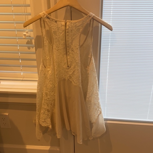 Forever 21 small lace tank - Picture 2 of 3